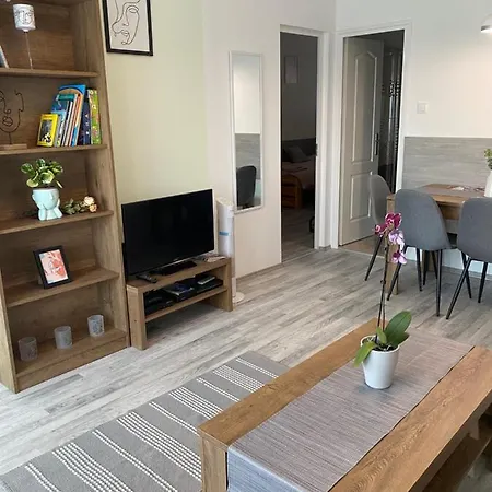Katica Apartman Gyor Exterior photo