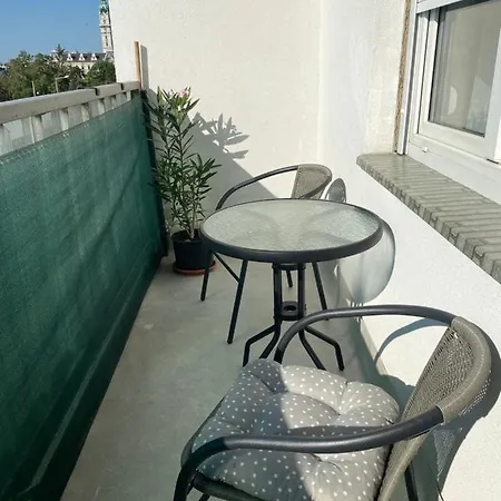 Katica Apartman Gyor Exterior photo