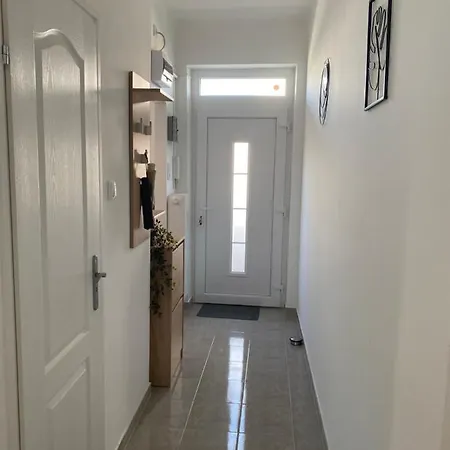 Katica Apartman Gyor Exterior photo